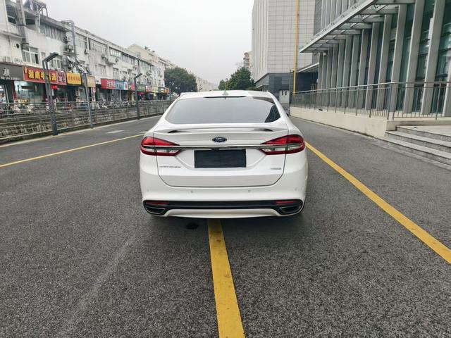 Ford Mondeo Модель 2018 года EcoBoost 200 Cognac Special edition – фото 9