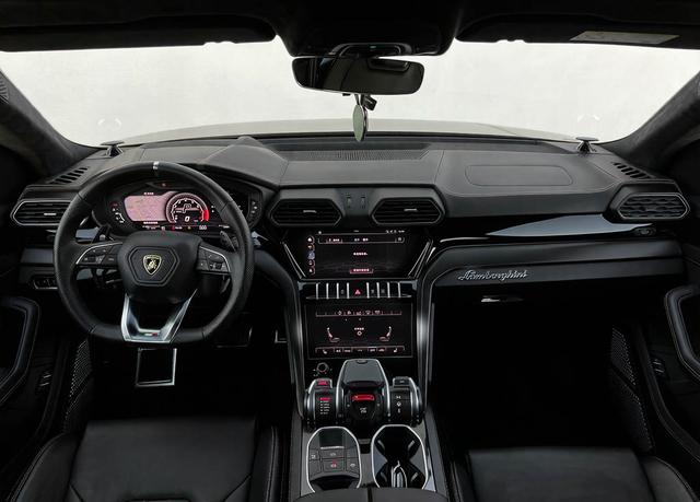 Urus 2021 4.0T V8 – фото 11