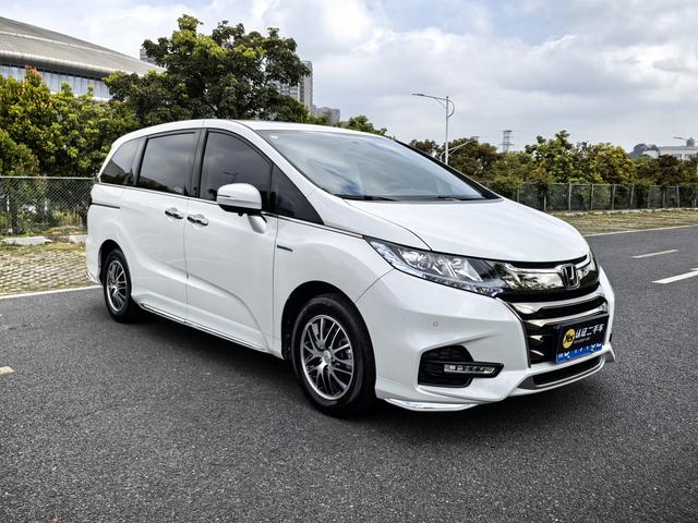 Honda Odyssey 2021 2.0L Hybrid Comfort – фото 3