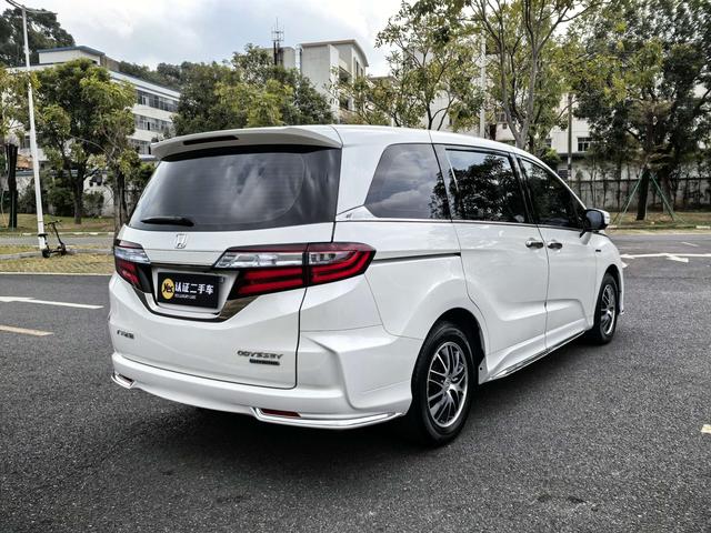 Honda Odyssey 2021 2.0L Hybrid Comfort – фото 7