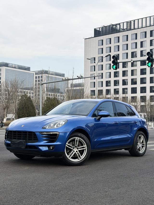 Porsche Macan 2016 Macan 2.0T – фото 1