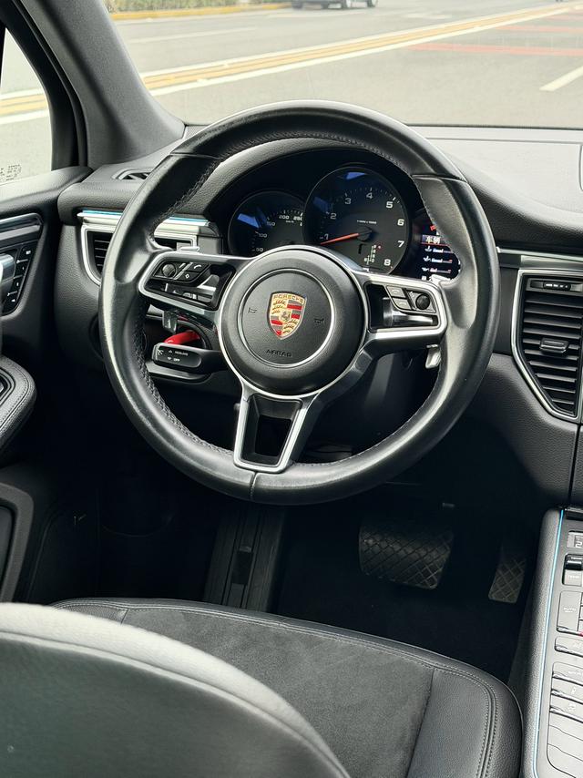 Porsche Macan 2016 Macan 2.0T – фото 6