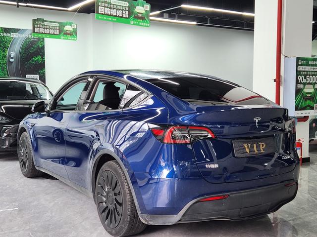 Tesla Model Y 2022 Facelift RWD – фото 5