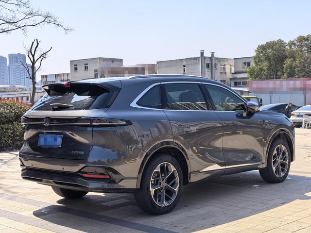 Changan CS75 PLUS 2025 Fourth Gen 1.5T New Blue Whale Smart Premium – фото 4