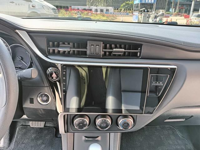 Toyota Corolla 2018 1.2T S-CVT GL Smart China V – фото 6