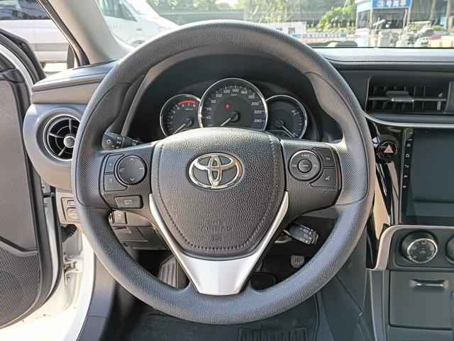 Toyota Corolla 2018 1.2T S-CVT GL Smart China V – фото 9