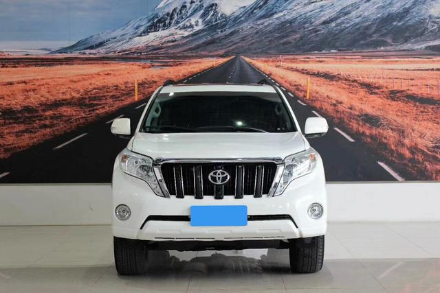 Toyota Prado 2016 2.7L Automatic Standard – фото 4