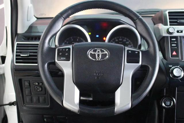 Toyota Prado 2016 2.7L Automatic Standard – фото 10