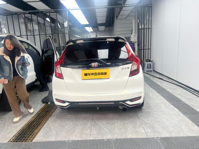 Honda Fit 2020 1.5L CVT Comfort – фото 11