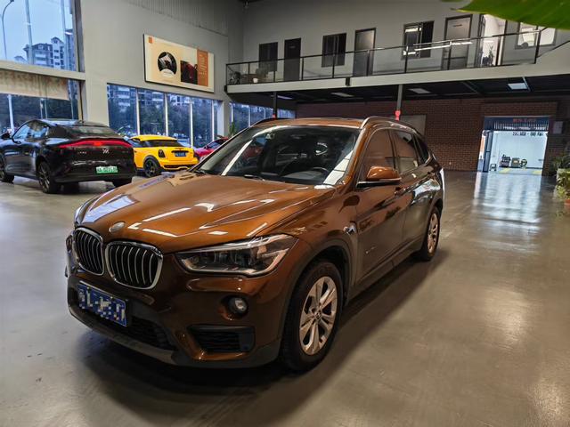BMW X1 2016 sDrive18Li Premium – фото 1