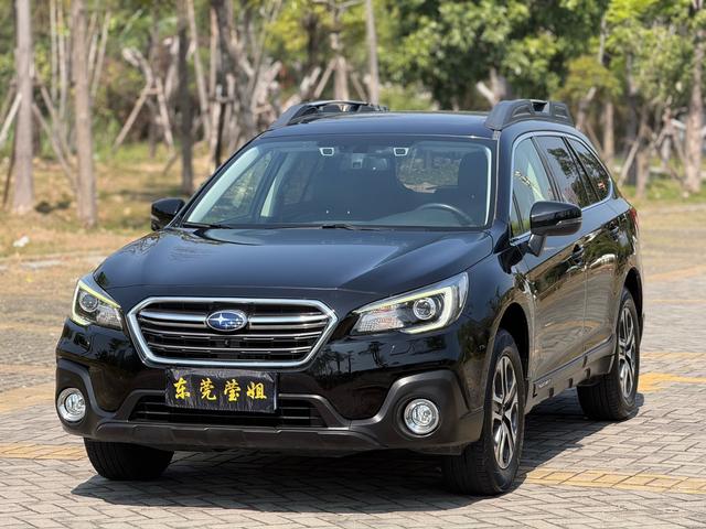 Subaru Outback Модель 2018 года 2.5i Luxury Навигация Edition EyeSight
