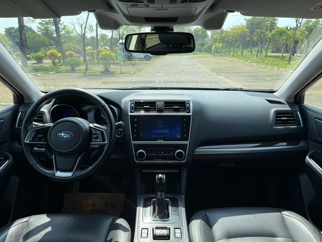 Subaru Outback Модель 2018 года 2.5i Luxury Навигация Edition EyeSight – фото 7
