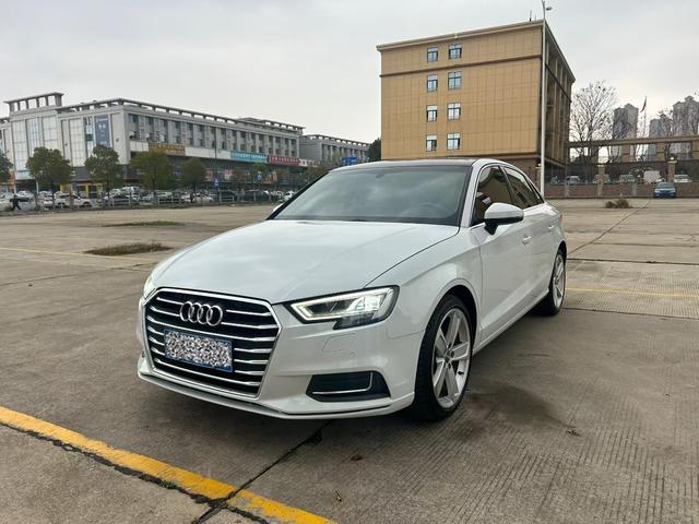 Audi A3 Модель 2020 года Limousine 35 TFSI Fashion тип Country VI – фото 1