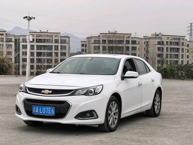 Chevrolet Malibu 2017 1.5T Automatic Luxury – фото 1