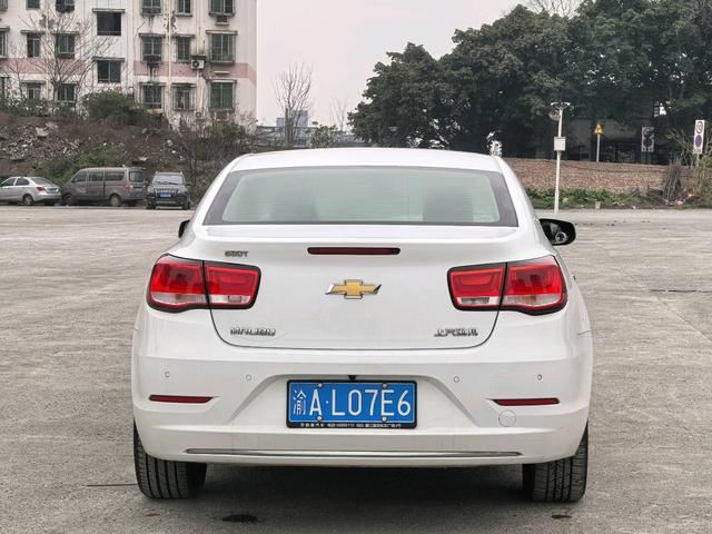Chevrolet Malibu 2017 1.5T Automatic Luxury – фото 7