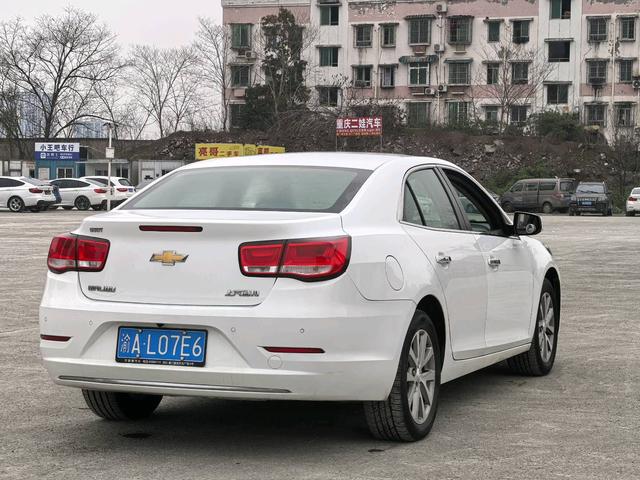 Chevrolet Malibu 2017 1.5T Automatic Luxury – фото 8