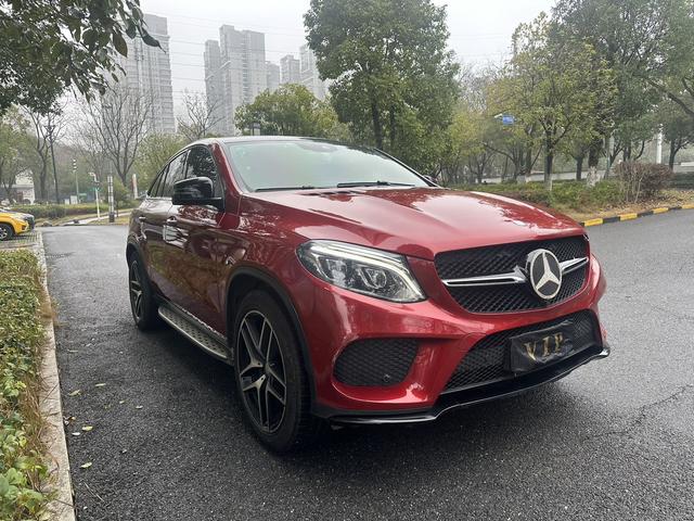 Mercedes-Benz GLE Coupe 2015 модификация GLE 450 AMG 4MATIC Jiao Stonic Внедорожник – фото 3