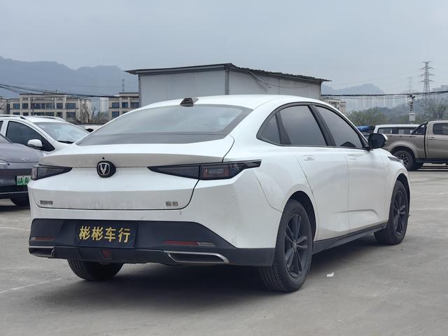 Changan Yida Раздел 2023 1.5T GDI автоматическое Changxiang Edition – фото 10