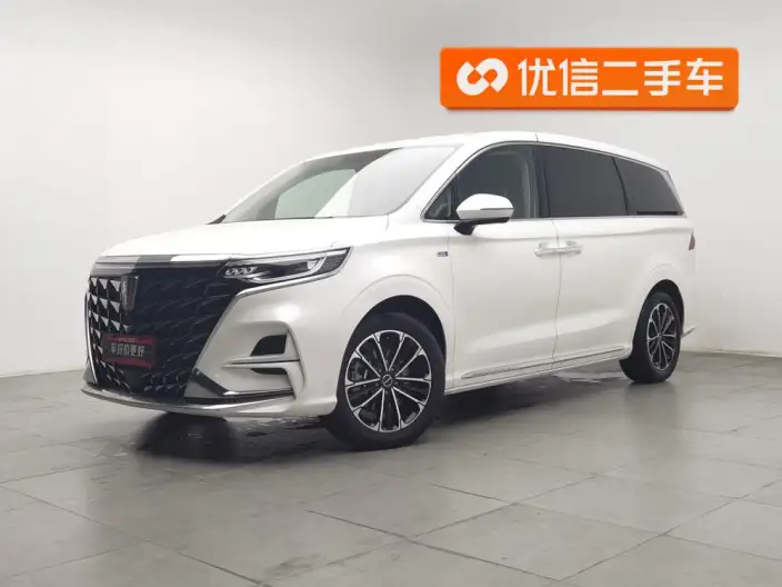 Roewe iMAX8 2023 Model 400TGI Comfort Edition