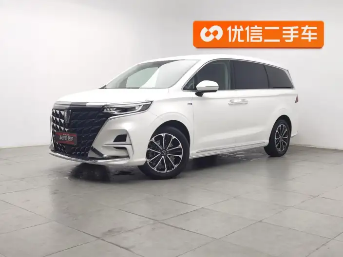 Roewe iMAX8 2023 Model 400TGI Comfort Edition