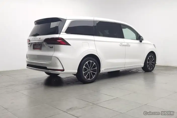 Roewe iMAX8 2023 Model 400TGI Comfort Edition