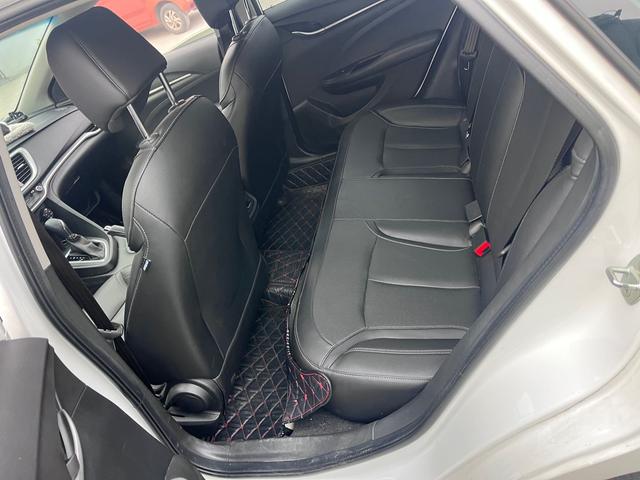 Buick Excelle 2021 Classic 1.5L Automatic Entry – фото 4