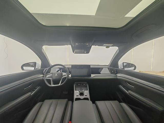 BYD Destroyer 05 2022 DM-i 55KM Com f ort 2025 модификация Second generation Smart Driving Edition DM-i 115KM Excellence – фото 7