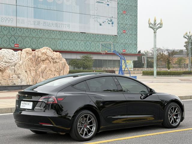 Tesla Model 3 2023 RWD – фото 5