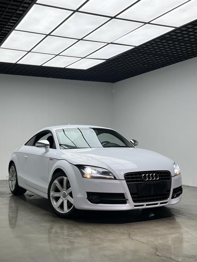 AUDI TT 2010 модификация TT 2.0TFSI Collector Edition Edition – фото 2