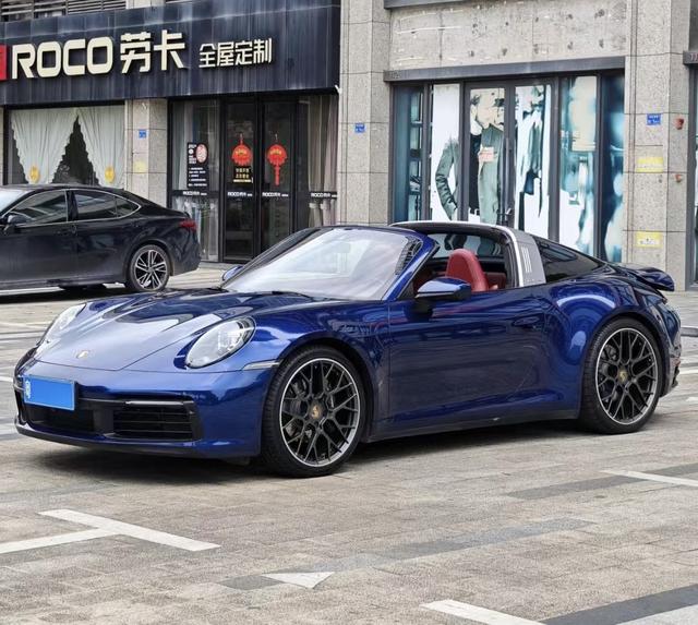 PORSCHE 911 Модель 2020 года Targa 4 3.0T
