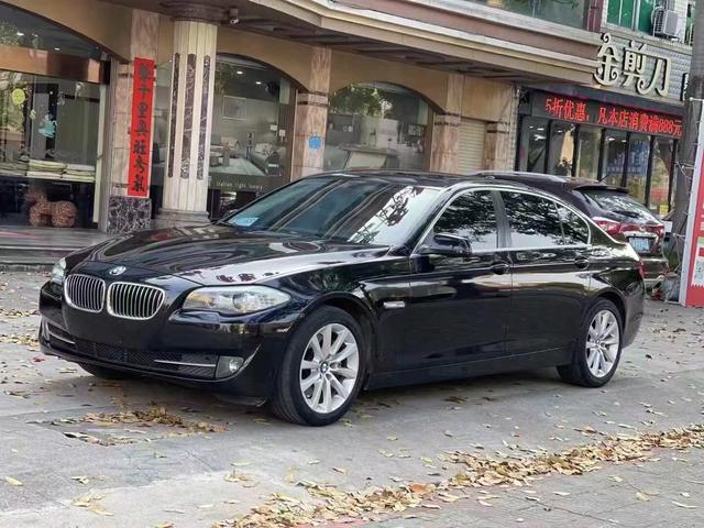 BMW 5 Series 2013 модификация 530Li Leading – фото 1