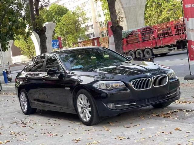 BMW 5 Series 2013 модификация 530Li Leading – фото 3
