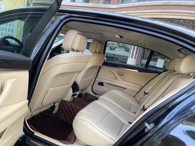 BMW 5 Series 2013 модификация 530Li Leading – фото 5