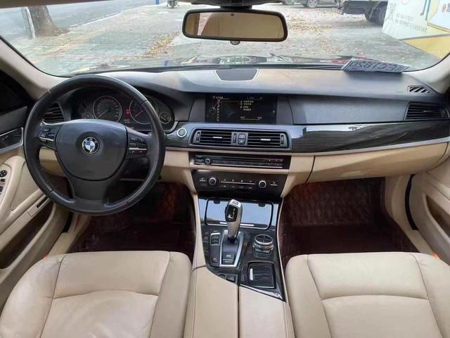 BMW 5 Series 2013 модификация 530Li Leading – фото 6