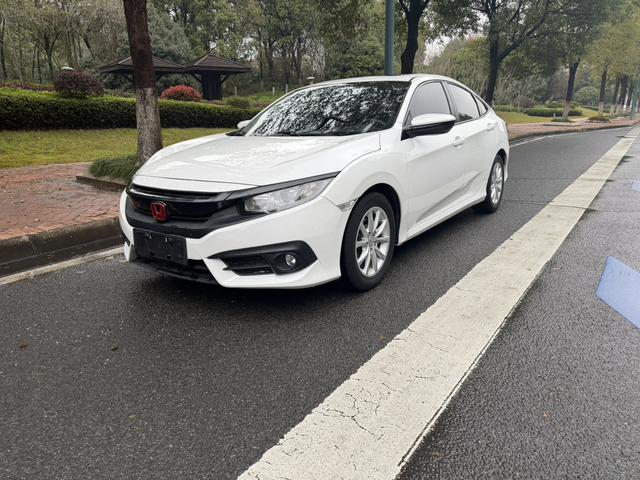 Honda Civic 2016 180TURBO CVT Comfort – фото 1