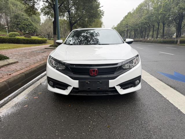 Honda Civic 2016 180TURBO CVT Comfort – фото 2