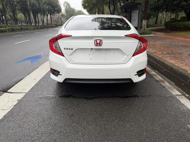 Honda Civic 2016 180TURBO CVT Comfort – фото 5