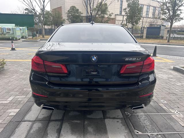 BMW 5 Series 2018 528Li Launch Special Edition – фото 3