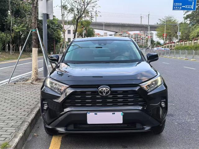 Toyota RAV4 2024 2.0L CVT 2WD Urban – фото 2