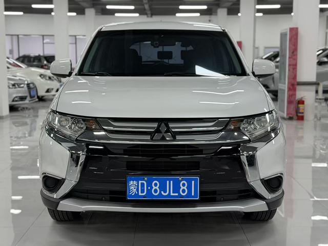 Mitsubishi Outlander 2016 модификация 2.0L 2WD Fashion edition 5 seat – фото 2