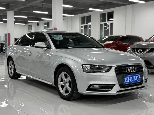 Audi A4L 2013 35 TFSI Automatic Standard – фото 3