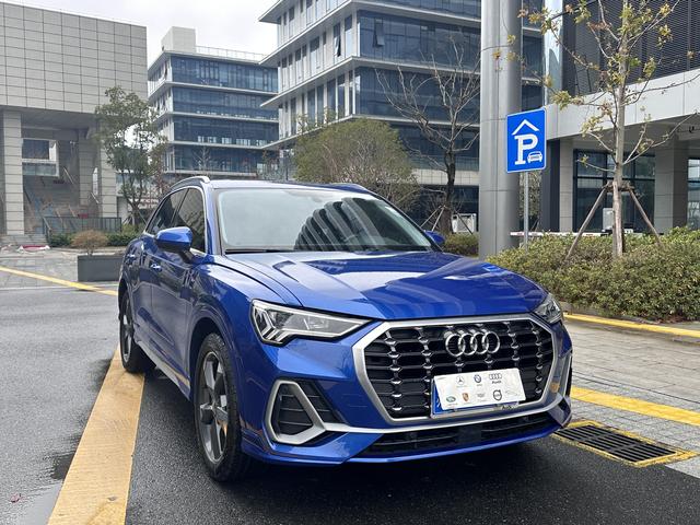 AUDI Q3 Модель 2020 года 35 TFSI Fashion Dynamic – фото 2