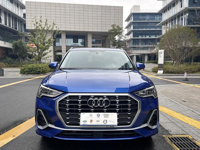 AUDI Q3 Модель 2020 года 35 TFSI Fashion Dynamic – фото 3
