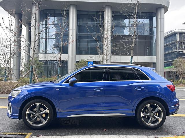 AUDI Q3 Модель 2020 года 35 TFSI Fashion Dynamic – фото 6