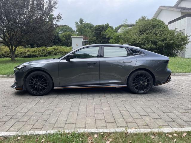 Changan UNI-V 2023 1.5T Sport – фото 7