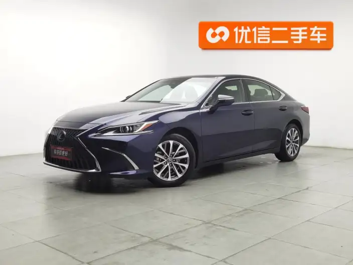 Lexus ES 2021 Model 200 Superior Edition
