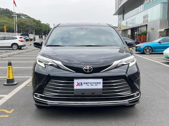 Toyota Sienna 2026 модификация Hybrid 2.5L Deluxe Edition – фото 3