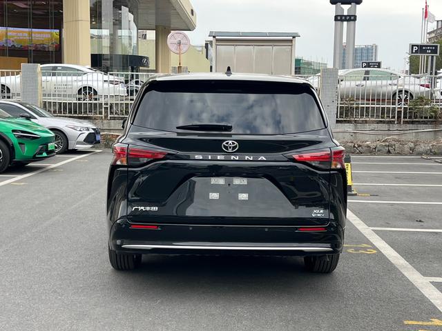 Toyota Sienna 2026 модификация Hybrid 2.5L Deluxe Edition – фото 7