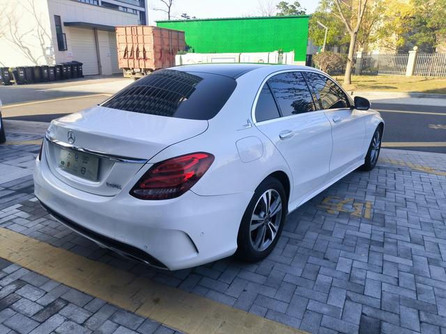 Mercedes-Benz C-Class 2018 C 200 L Sport – фото 9