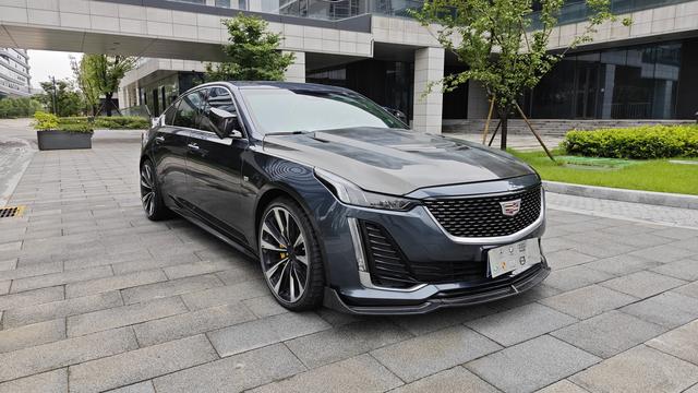 Cadillac C T5 2022 28T Premium – фото 2